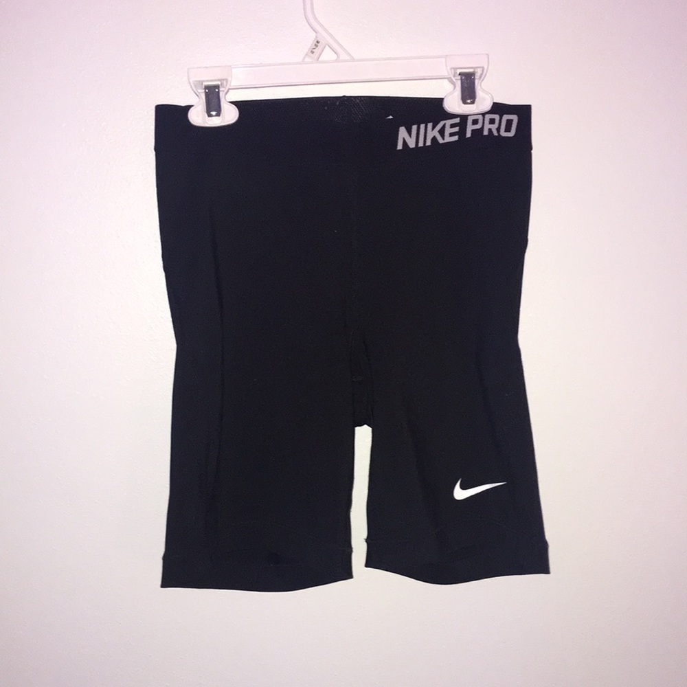 black high waisted nike pros